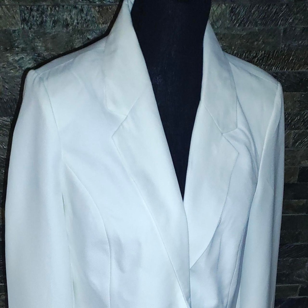 Ivory Blazer Size 8 NEW